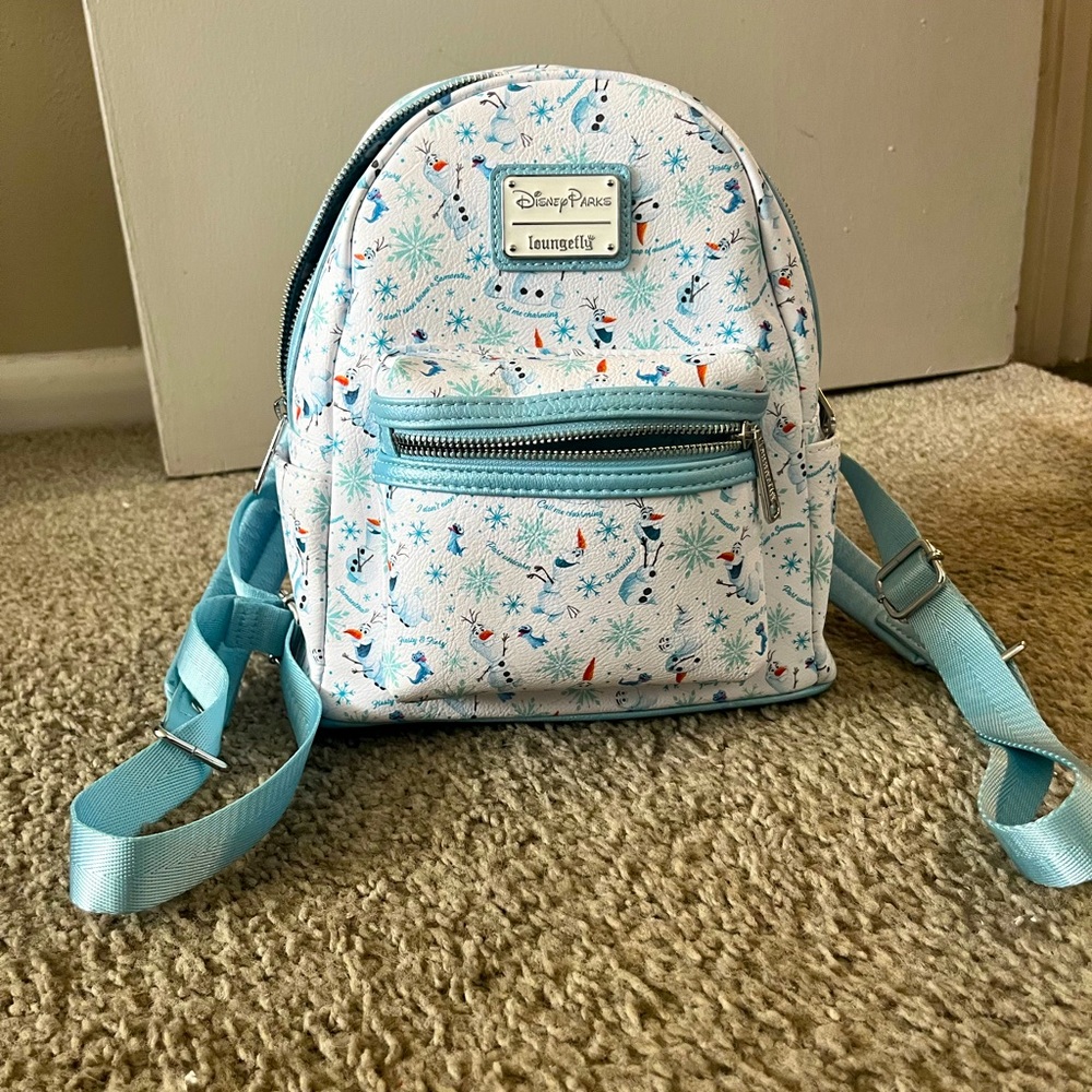 Disney Frozen Olaf Classic Standing Loungefly Mini Backpack